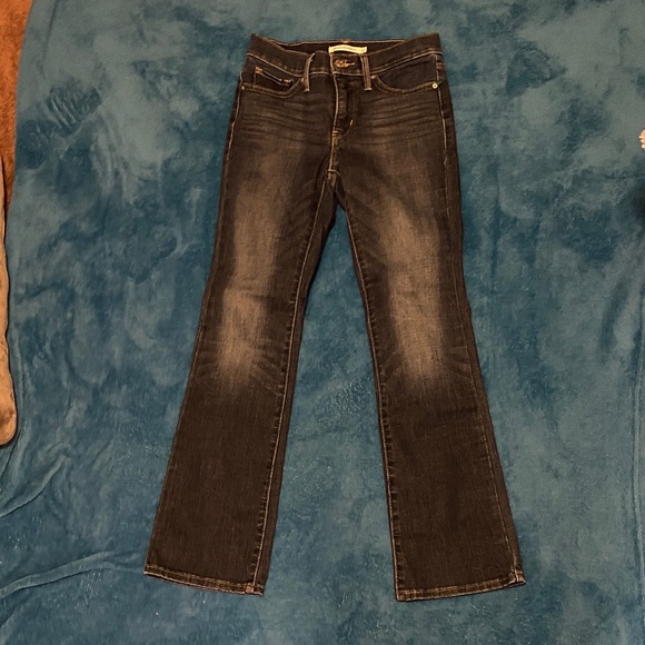 Levi’s - Picture 1 of 4